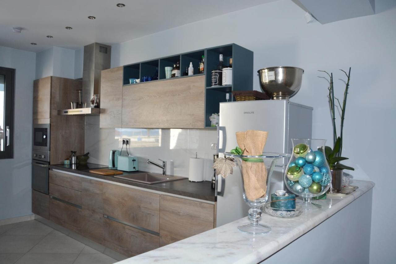 Pegasus Sea View Luxury Apartments Vrasná Eksteriør bilde