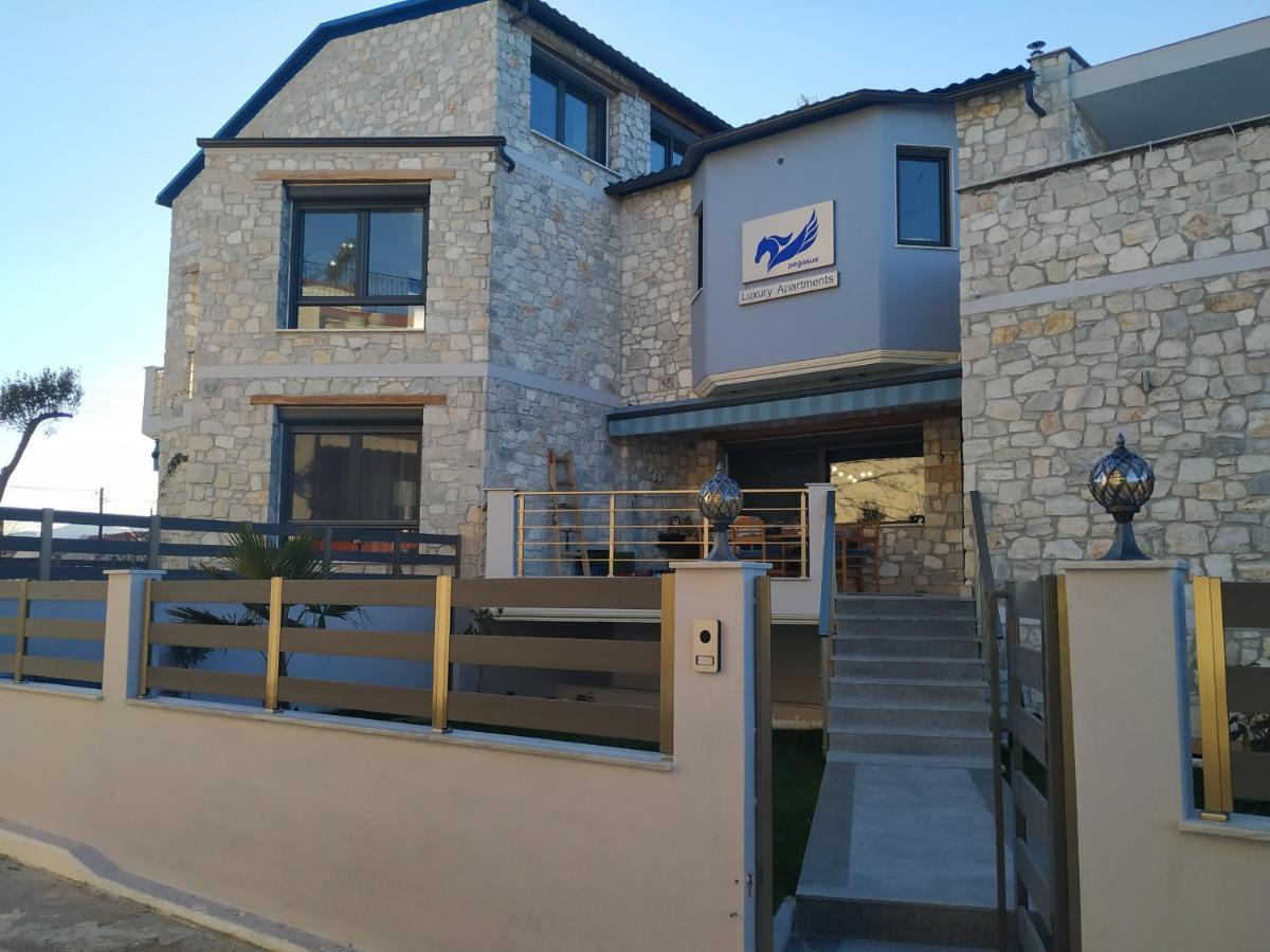 Pegasus Sea View Luxury Apartments Vrasná Eksteriør bilde